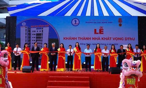 GIẢI PHÁP PHÁT TRIỂN ĐỘI NGŨ GIẢNG VIÊN ĐÁP ỨNG VIỆC GIẢNG DẠY LÝ LUẬN CHÍNH TRỊ TRONG KỶ NGUYÊN SỐ, KỶ NGUYÊN VƯƠN MÌNH CỦA DÂN TỘC