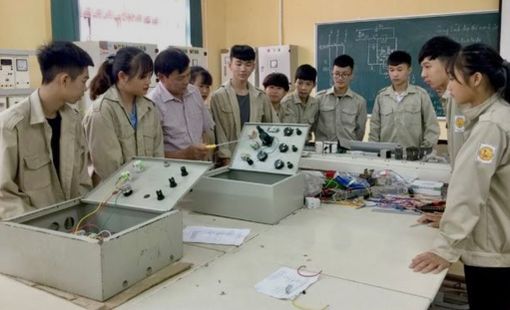 Hoàn thiện quy định về tiêu chuẩn người dạy nghề theo hướng tiếp cận năng lực