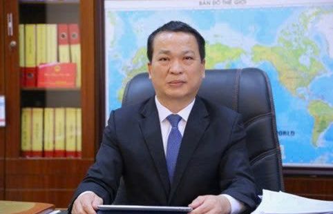 HOÀN THIỆN TIÊU CHUẨN MÔI TRƯỜNG GIÁO DỤC ĐẠI HỌC TRONG BỐI CẢNH MỚI-TỪ QUAN ĐIỂM XÃ HỘI HỌC GIÁO DỤC