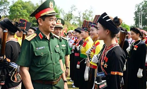 PHÁT HUY VAI TRÒ CỦA GIÁO DỤC CHÍNH TRỊ TRONG XÂY DỰNG VĂN HÓA MẠNG CHO HỌC VIÊN NHÀ TRƯỜNG QUÂN ĐỘI HIỆN NAY