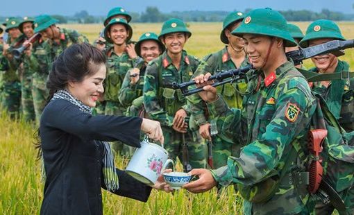 GIẢI PHÁP PHÁT HUY GIÁ TRỊ VĂN HÓA “BỘ ĐỘI CỤ HỒ” THỜI KỲ MỚI CỦA SĨ QUAN TRẺ ĐÁP ỨNG YÊU CẦU XÂY DỰNG QUÂN ĐỘI HIỆN NAY