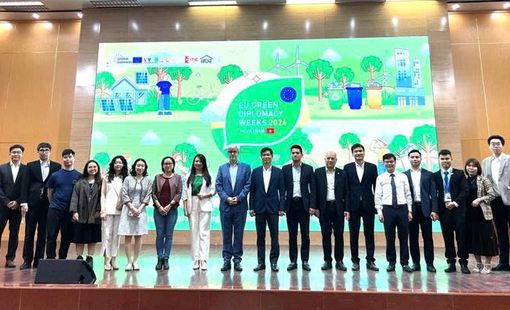 CƠ HỘI VIỆC LÀM XANH CỦA LAO ĐỘNG TRẺ VIỆT NAM TRONG BỐI CẢNH CHUYỂN ĐỔI XANH VÀ TƯƠNG QUAN QUỐC TẾ