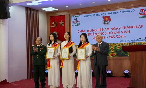 ĐỔI MỚI NỘI DUNG, PHƯƠNG THỨC BẢO VỆ NỀN TẢNG TƯ TƯỞNG CỦA ĐẢNG TRONG KỶ NGUYÊN MỚI THÔNG QUA GIÁO DỤC CHỦ NGHĨA YÊU NƯỚC CHO MỌI NGƯỜI DÂN VIỆT NAM