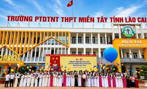Lào Cai: Lễ Tổng kết, Tri ân của học sinh lớp 12 Trường PTDTNT THPT Miền Tây