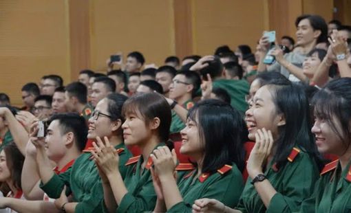 THANH NIÊN QUÂN ĐỘI TRÊN MẶT TRẬN KHÔNG TIẾNG SÚNG: BẢN LĨNH CHÍNH TRỊ ĐỂ BẢO VỆ NỀN TẢNG TƯ TƯỞNG CỦA ĐẢNG TRONG MÔI TRƯỜNG SỐ