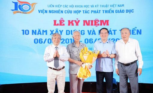 LÝ THUYẾT TIẾP CẬN NĂNG LỰC TRONG KHOA HỌC GIÁO DỤC
