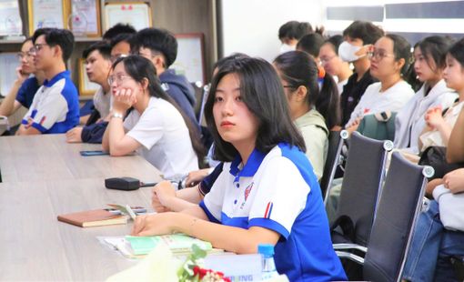 ĐỔI MỚI PHƯƠNG PHÁP KIỂM TRA, ĐÁNH GIÁ SINH VIÊN TRONG CÁC HỌC PHẦN TOÁN - TIN DƯỚI SỰ HỖ TRỢ CỦA CÔNG NGHỆ SỐ