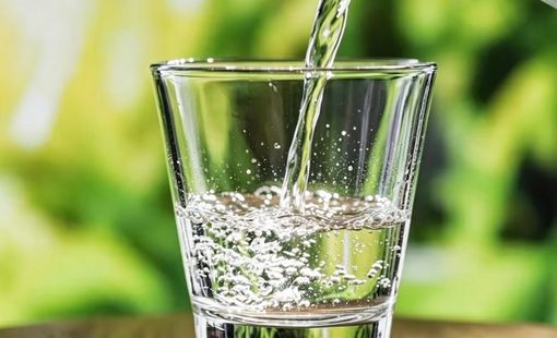 Hội Cựu giáo chức Việt Nam triển khai chương trình tài trợ máy tạo nước ion kiềm