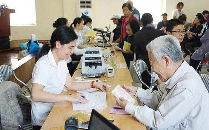 Quy định về nghỉ hưu ở tuổi cao hơn đối với cán bộ, cơng chức làm quản lý