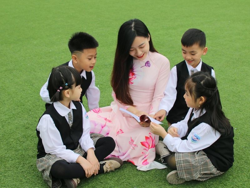 Vài suy nghĩ về việc chọn tiếp cận trong triển khai Nghiên cứu Luận án Quản lý giáo dục