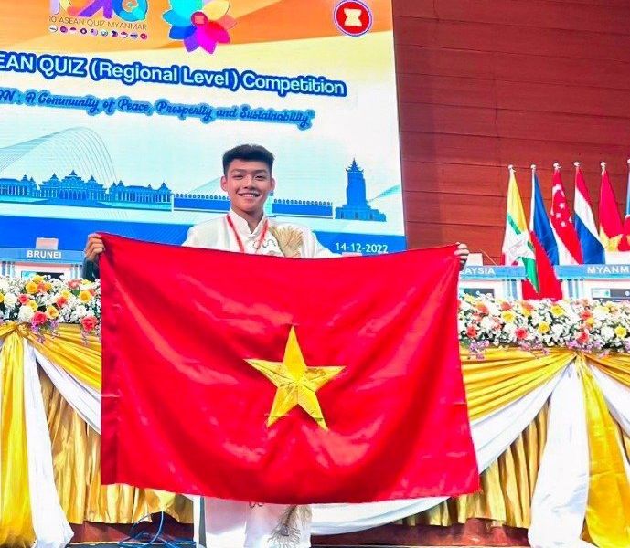 "Nguyễn Gia Nam - Khát vọng và nỗ lực vươn tới đỉnh cao của một chàng trai đa tài lớp 11G0"