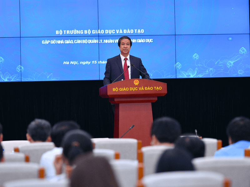 Bộ trưởng Nguyễn Kim Sơn: 4 chữ “kiên” gửi tới các nhà giáo