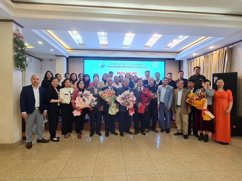 Trung tâm Phát triển GDTX Hội nghị tổng kết cơng tác 2023 và triển khai kế hoạch 2024