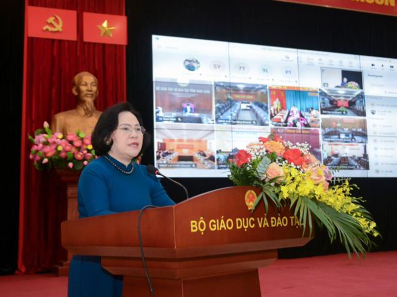 Sơ kết Chương trình “Sóng và máy tính cho em"