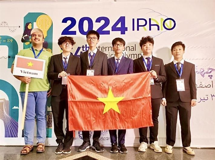 KẾT QUẢ THI OLYMPIC QUỐC TẾ VÀ KHU VỰC NĂM 2024, NHIỀU HỌC SINH VIỆT NAM ĐẠT ĐIỂM SỐ CAO
