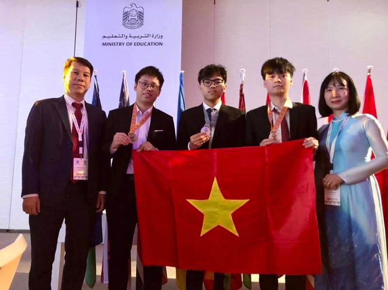 Chính phủ đánh giá cao sự cải thiện trong chất lượng giáo dục các cấp