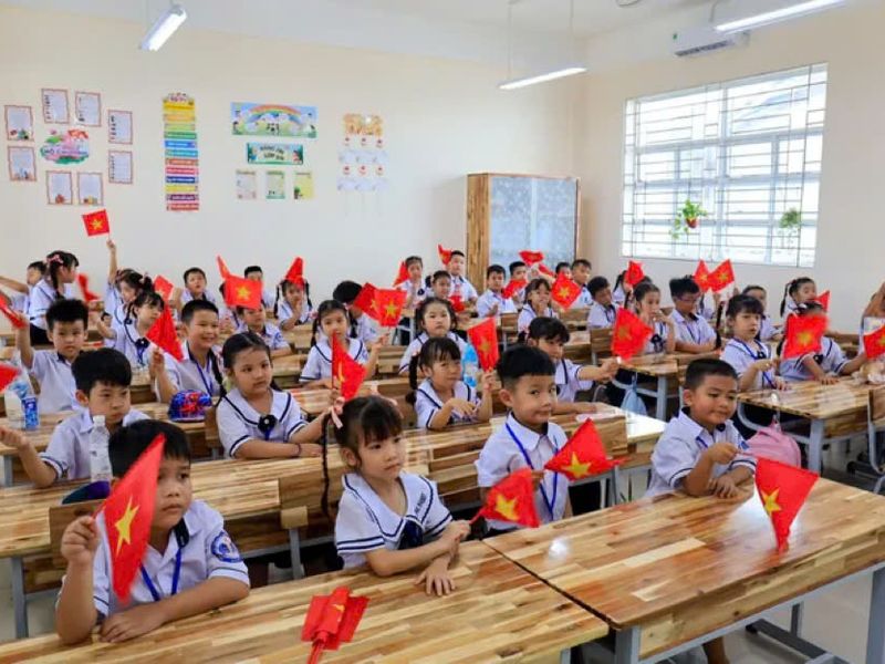 Hơn 1,7 triệu học sinh TPHCM được nghỉ Tết thêm 2 ngày