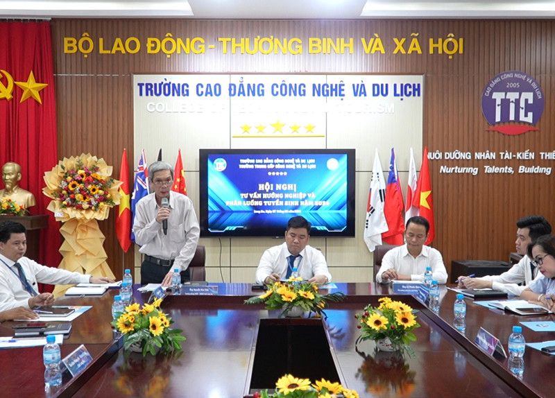 Hội Nghị tư vấn hướng nghiệp và phân luồng tuyển sinh năm 2024