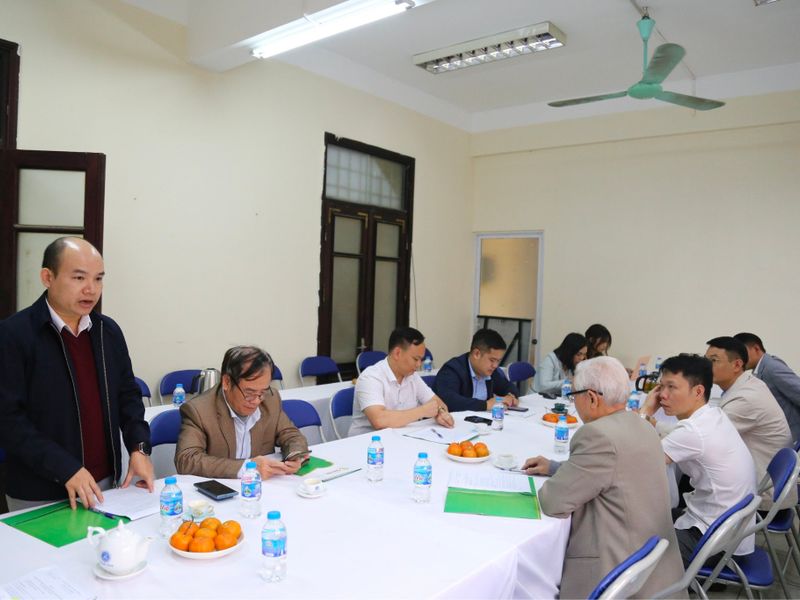VỀ VIỆC XÁC ĐỊNH ĐỀ TÀI NGHIÊN CỨU KHOA HỌC GIÁO DỤC