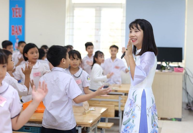 Bỏ phụ cấp thâm niên, lương của giáo viên lâu năm có giảm?