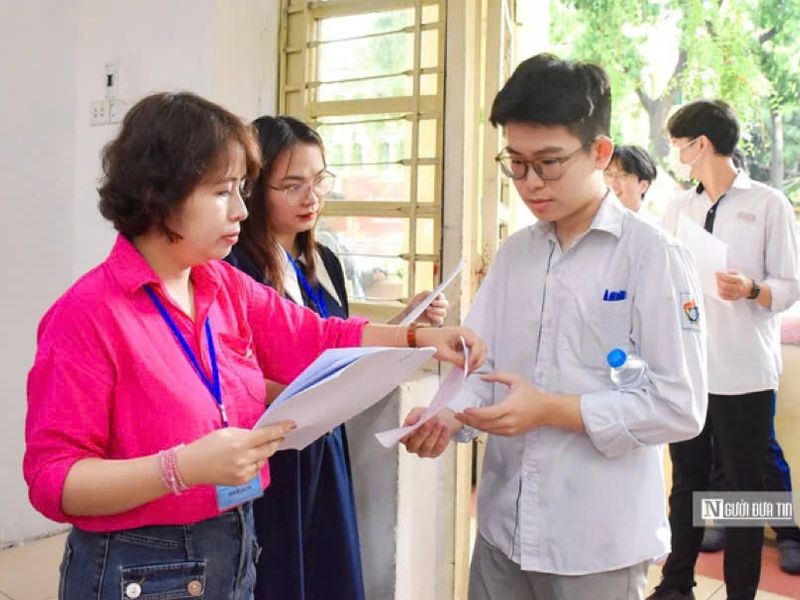 Giáo Viên Dạy Thêm Và Những Sai Lầm Khi Hiểu Về Thông Tư 29