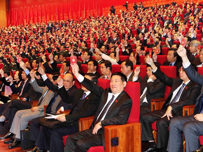 MỐI QUAN HỆ GIỮA NGUYÊN TẮC TẬP TRUNG DÂN CHỦ VỚI VIỆC THỰC HIỆN QUY CHẾ LÀM VIỆC CỦA CẤP UỶ – TIỀN ĐỀ GIÁO DỤC, RÈN LUYỆN VÀ NÂNG CAO NĂNG LỰC LÃNH ĐẠO