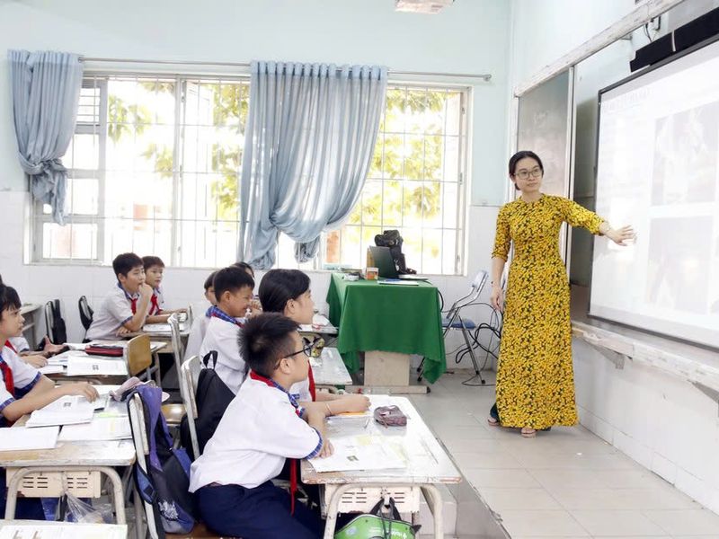 Chính sách giáo dục mới từ tháng 4: Sinh viên sư phạm và giáo viên cần biết