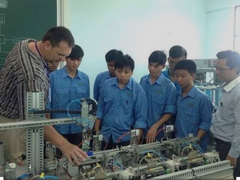 PHÁT TRIỂN HÀI HÒA HỆ THỐNG GIÁO DỤC CÔNG – TƯ: TỪ NHẬN THỨC ĐẾN CHÍNH SÁCH