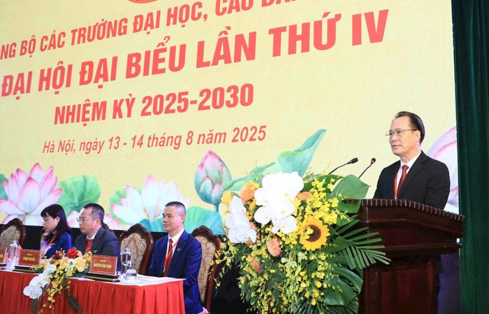 VAI TRÒ LÃNH ĐẠO CỦA ĐẢNG ĐƯỢC KHẲNG ĐỊNH RÕ NÉT TRONG ĐẠI HỘI ĐẢNG BỘ CÁC TRƯỜNG ĐẠI HỌC, CAO ĐẲNG HÀ NỘI LẦN THỨ IV (2025–2030).
