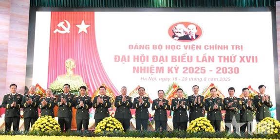 ĐẠI HỘI ĐẠI BIỂU ĐẢNG BỘ HỌC VIỆN CHÍNH TRỊ LẦN THỨ XVII, XÁC ĐỊNH NHIỆM VỤ TRUNG TÂM VỀ GIÁO DỤC- ĐÀO TẠO VÀ NGHIÊN CỨU KHOA HỌC