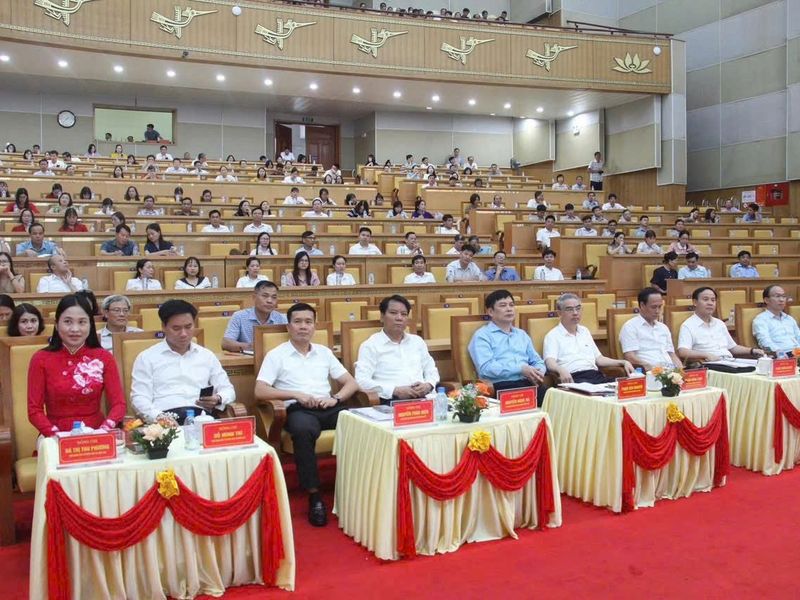 Hưng Yên - Sở Giáo dục và Đào tạo tỉnh Hưng Yên tổng kết năm học 2024 - 2025 và triển khai phương hướng năm học mới