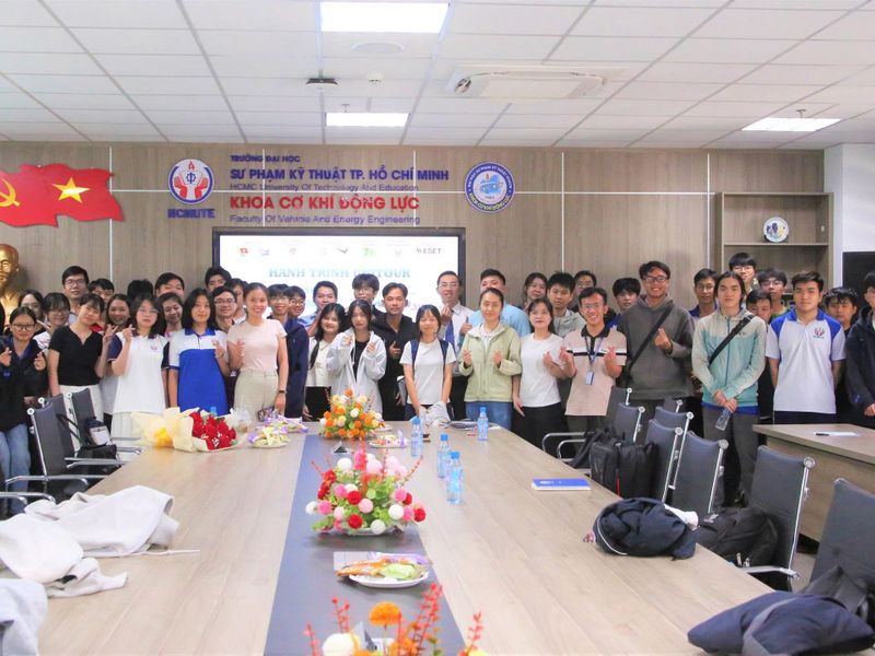 Thúc đẩy phong trào nghiên cứu khoa học, lan tỏa tinh thần học thuật trong sinh viên