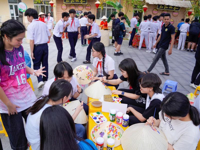Tích hợp tài liệu giáo dục địa phương sau sáp nhập, giải pháp bảo đảm liền mạch kiến thức cho học sinh