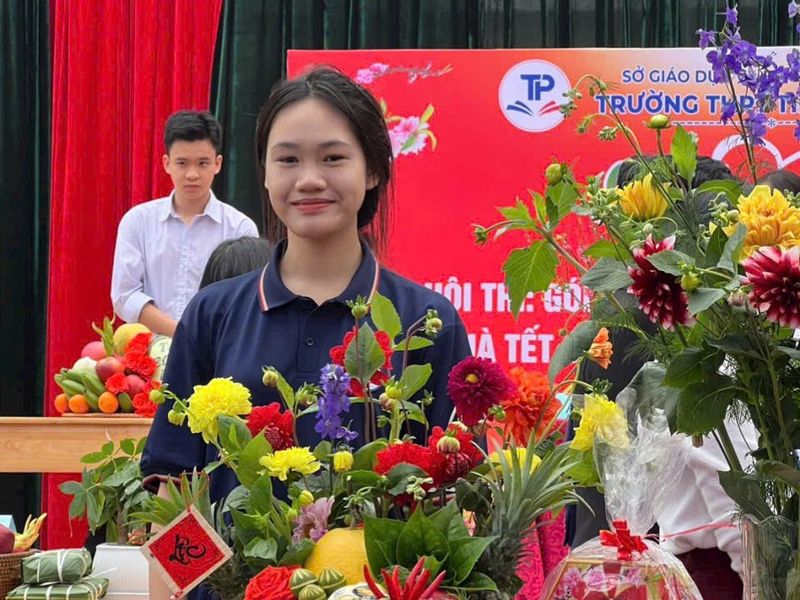 Hà Nội: Trường THPT Tiền Phong tổ chức hội thi: “Gói bánh chưng và bày mâm ngủ quả” Chào Xuân Bính Ngọ năm 2026