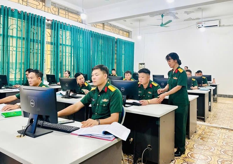 PHÁT TRIỂN NĂNG LỰC SỐ CỦA THANH NIÊN QUÂN ĐỘI NHÂN DÂN VIỆT NAM ĐÁP ỨNG YÊU CẦU CHUYỂN ĐỔI SỐ HIỆN NAY