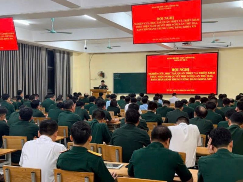 KHÔNG “MÂU THUẪN” GIỮA TRỌNG DỤNG NHÂN TÀI VÀ KỶ LUẬT QUÂN ĐỘI - LUẬN CỨ BÁC BỎ CÁC QUAN ĐIỂM SAI TRÁI, THÙ ĐỊCH HIỆN NAY