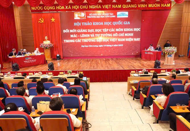 MỘT SỐ VẤN ĐỀ VỀ ĐỔI MỚI VÀ NÂNG CAO CHẤT LƯỢNG GIẢNG DẠY CÁC MÔN LÝ LUẬN MÁC-LÊNIN Ở TRƯỜNG ĐẠI HỌC, CAO ĐẲNG HIỆN NAY