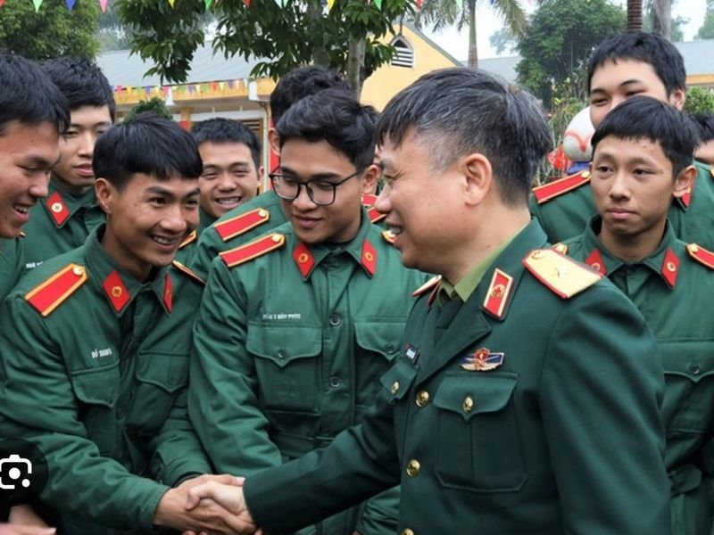 PHÁT TRIỂN NĂNG LỰC SỬ DỤNG TRÍ TUỆ NHÂN TẠO CHO HỌC VIÊN CÁC HỌC VIỆN, NHÀ TRƯỜNG TRONG QUÂN ĐỘI HIỆN NAY