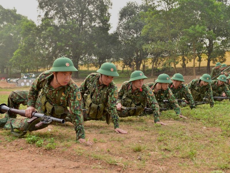 BỒI DƯỠNG PHƯƠNG PHÁP TỰ HỌC CÁC MÔN QUÂN SỰ CHO HỌC VIÊN NĂM THỨ NHẤT ĐÀO TẠO SĨ QUAN CẤP PHÂN ĐỘI Ở CÁC NHÀ TRƯỜNG QUÂN ĐỘI