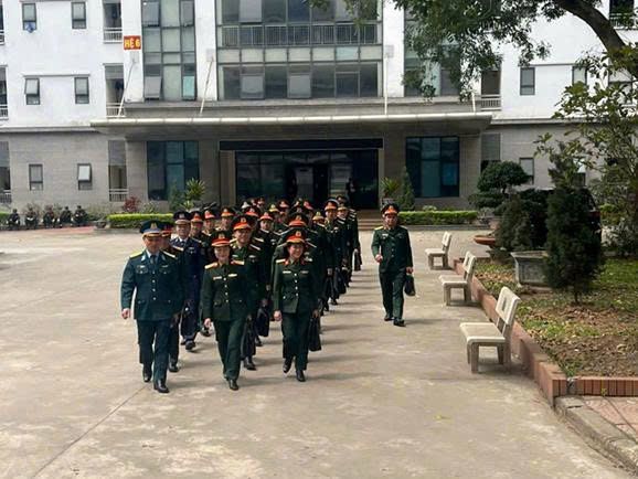 ĐỘI NGŨ GIẢNG VIÊN TRƯỜNG SĨ QUAN PHÁO BINH VỚI CÔNG TÁC ĐẤU TRANH, BẢO VỆ NỀN TẢNG TƯ TƯỞNG CỦA ĐẢNG TRONG KỶ NGUYÊN MỚI