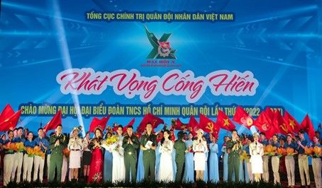 HIỆN THỰC HÓA ĐỊNH HƯỚNG CHIẾN LƯỢC CỦA ĐẢNG  SỨ MỆNH VÀ KHÁT VỌNG CỐNG HIẾN CỦA TUỔI TRẺ  QUÂN ĐỘI NHÂN DÂN VIỆT NAM