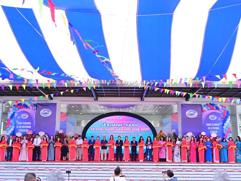 TRƯỜNG TIỂU HỌC - THCS NEWTON WESTLAKE CHÍNH THỨC KHÁNH THÀNH, CHÀO ĐÓN GẦN 500 HỌC SINH KHÓA ĐẦU TIÊN